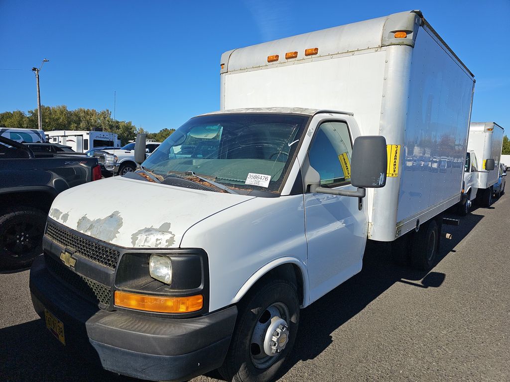 2012 Chevrolet 3500 Cutaway Work VAN photo