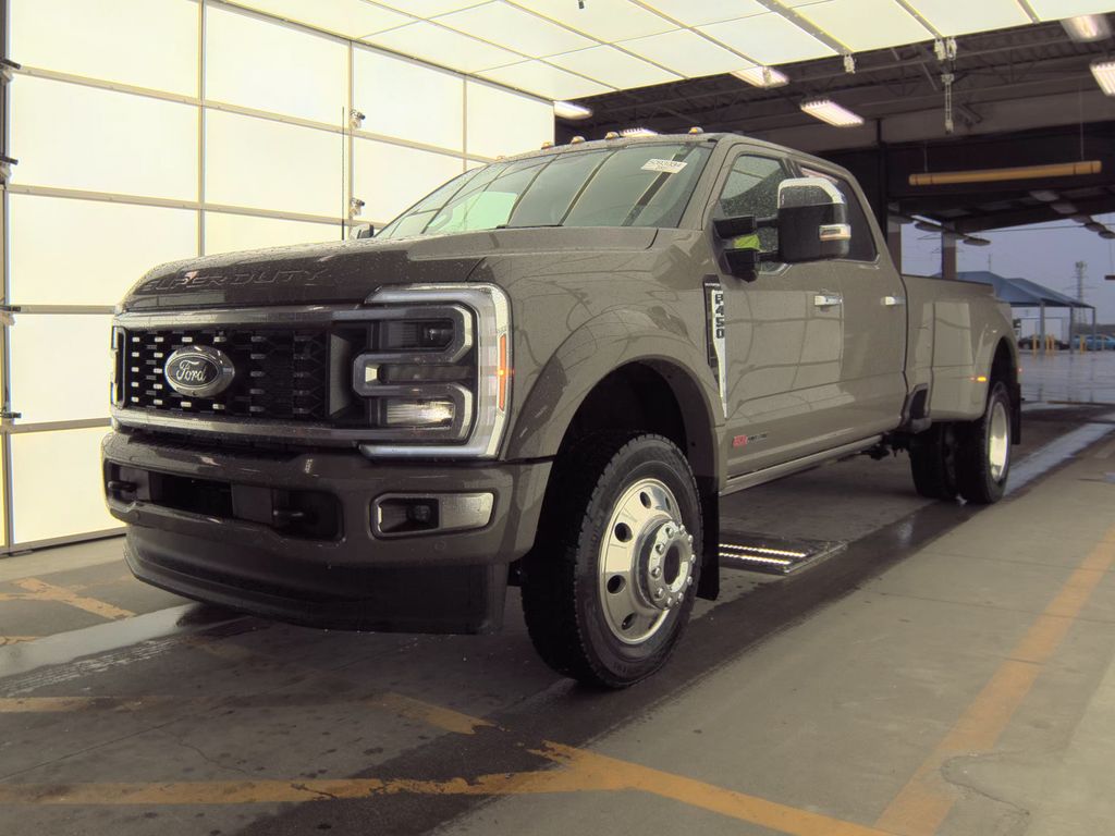2026 Ford F-450 Pltnm+ DRW photo