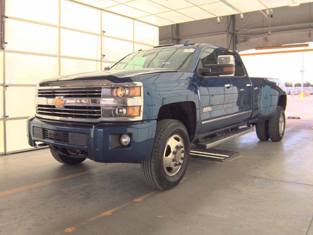 2015 Chevrolet Silverado 3500HD High Count photo