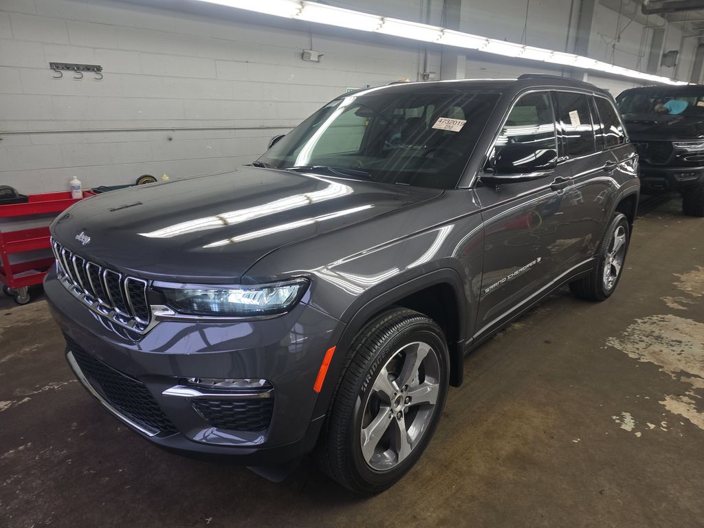 2025 Jeep Grand Cherokee Limited photo
