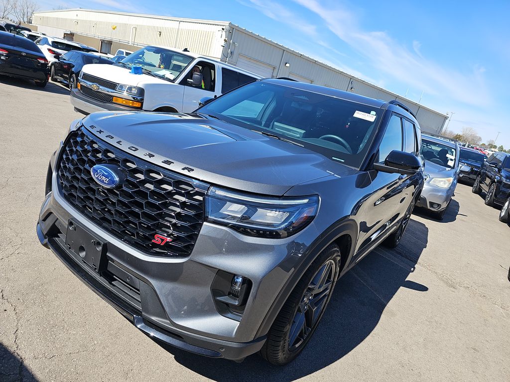 2025 Ford Explorer ST photo