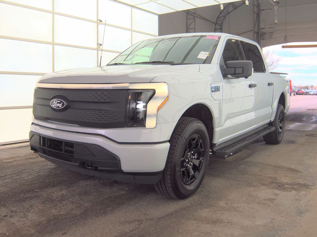 2025 Ford F-150 XLT photo