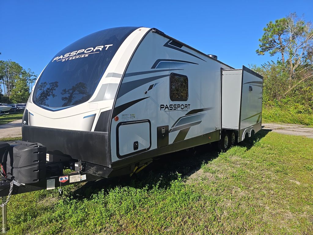 2022 Keystone Passport 2870RL photo