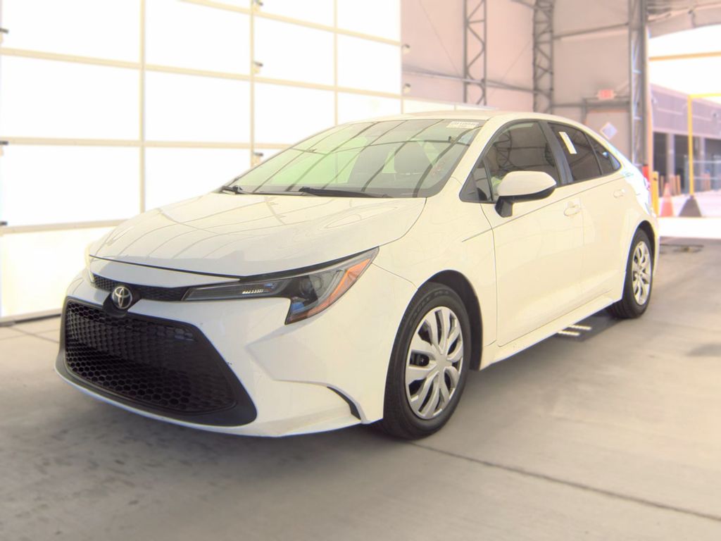 2021 Toyota Corolla LE photo