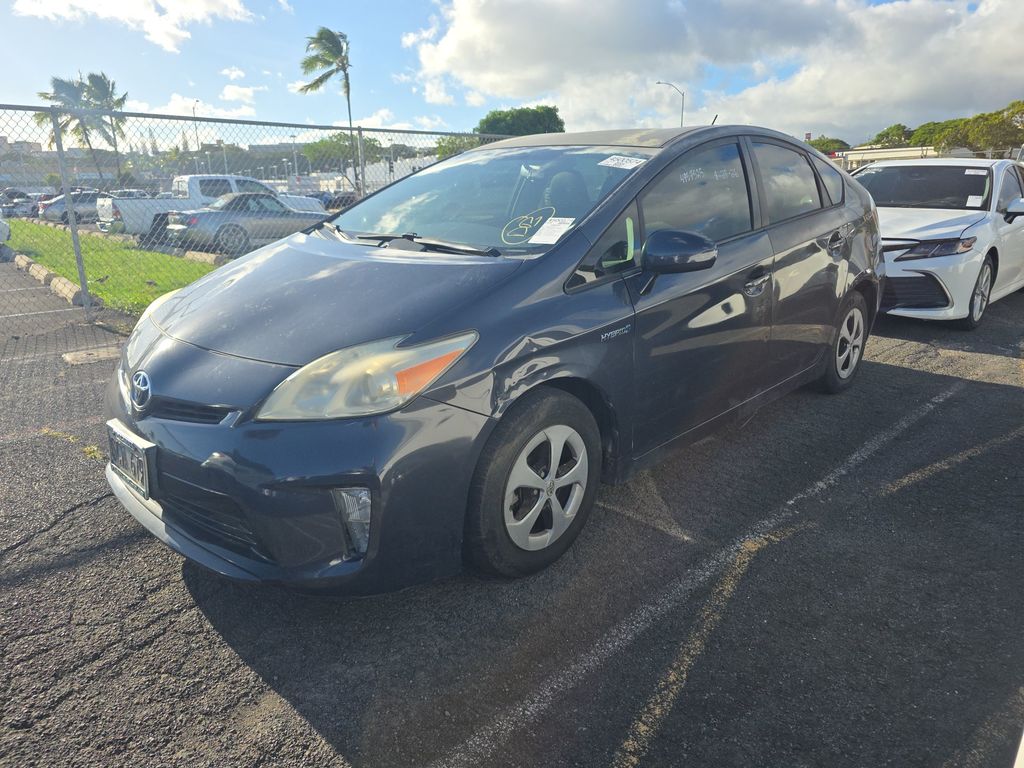 2014 Toyota Prius 1 photo