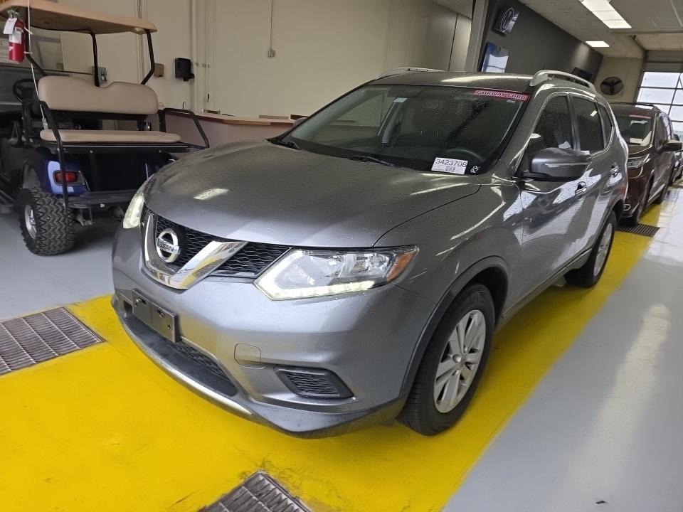 2015 Nissan Rogue SV photo