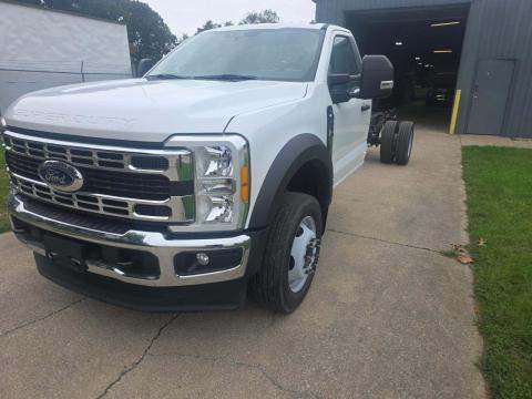 2023 Ford F-550 XL photo