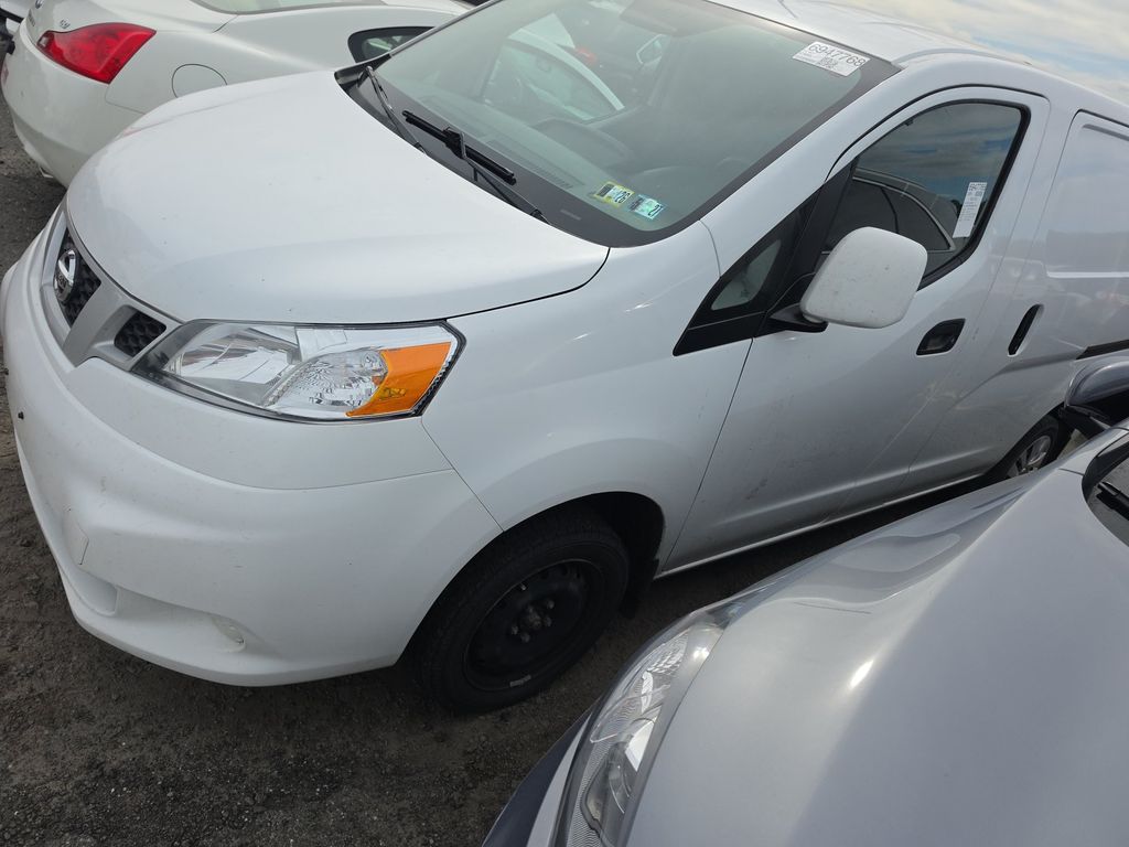 2021 Nissan NV200 SV photo