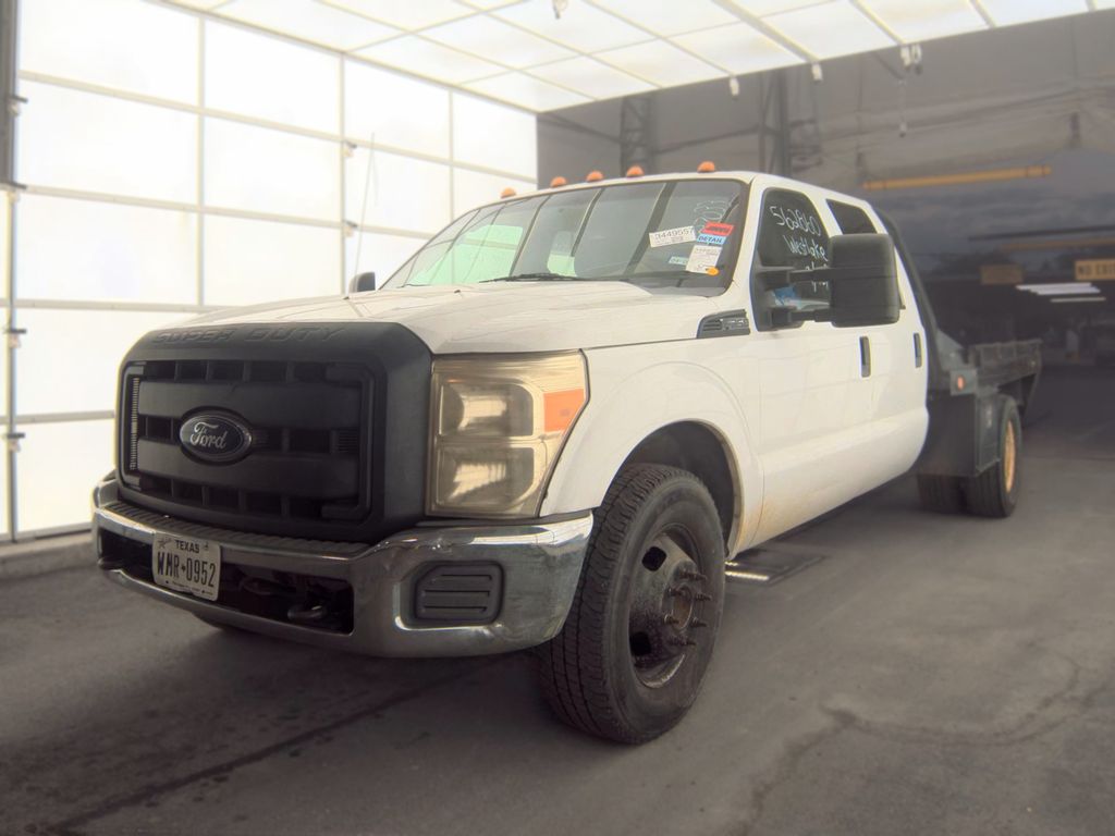2015 Ford F-350 DRW XL photo