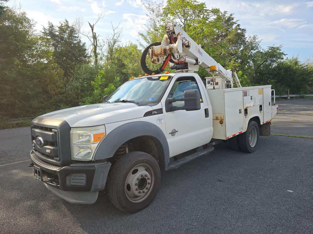 2012 Ford F-550 XL photo