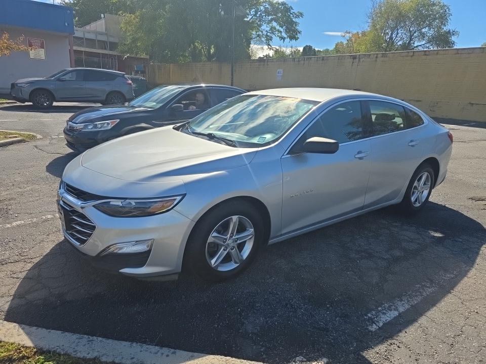 2021 Chevrolet Malibu LS photo