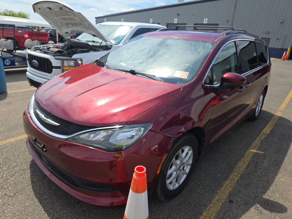 2021 Chrysler Voyager LXI photo