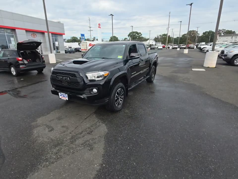 2021 Toyota Tacoma TRD Sport photo