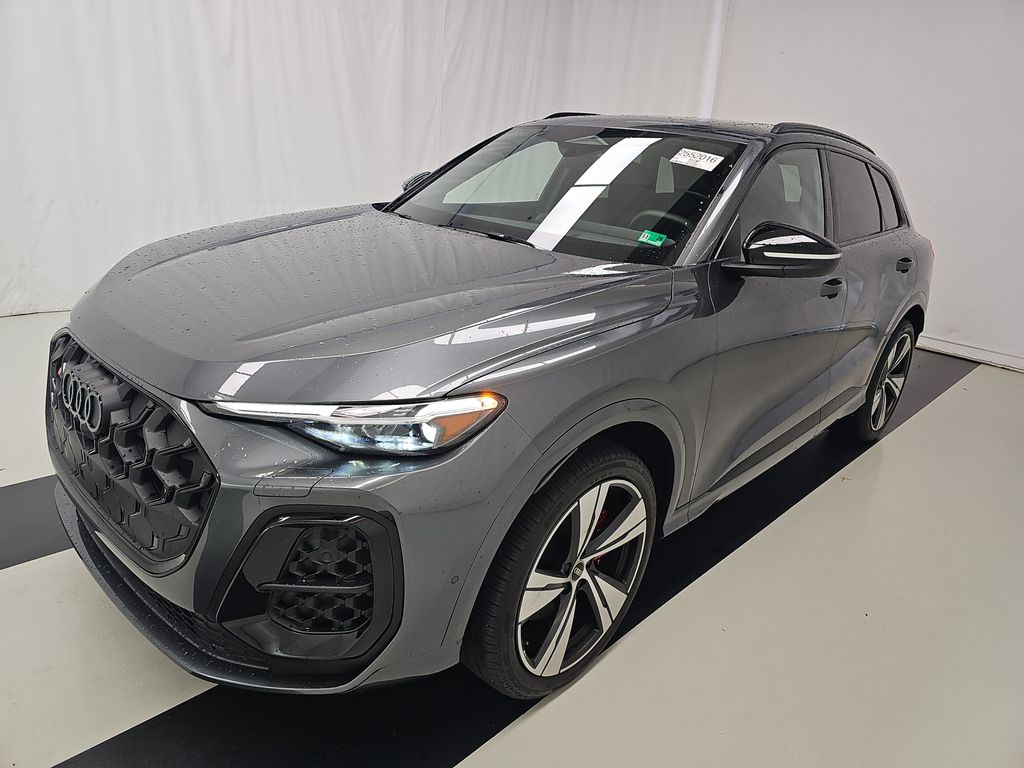2025 Audi SQ5 Prestige photo