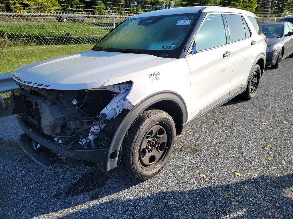 2025 Ford Intercpt photo