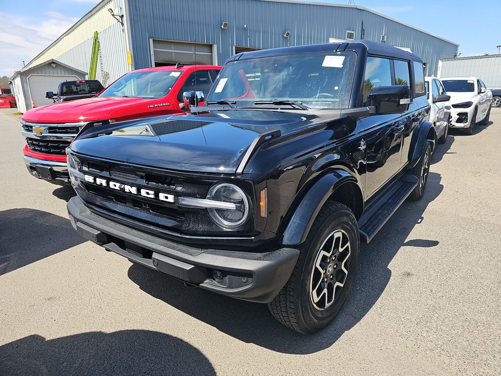2025 Ford Bronco Outer Bank photo