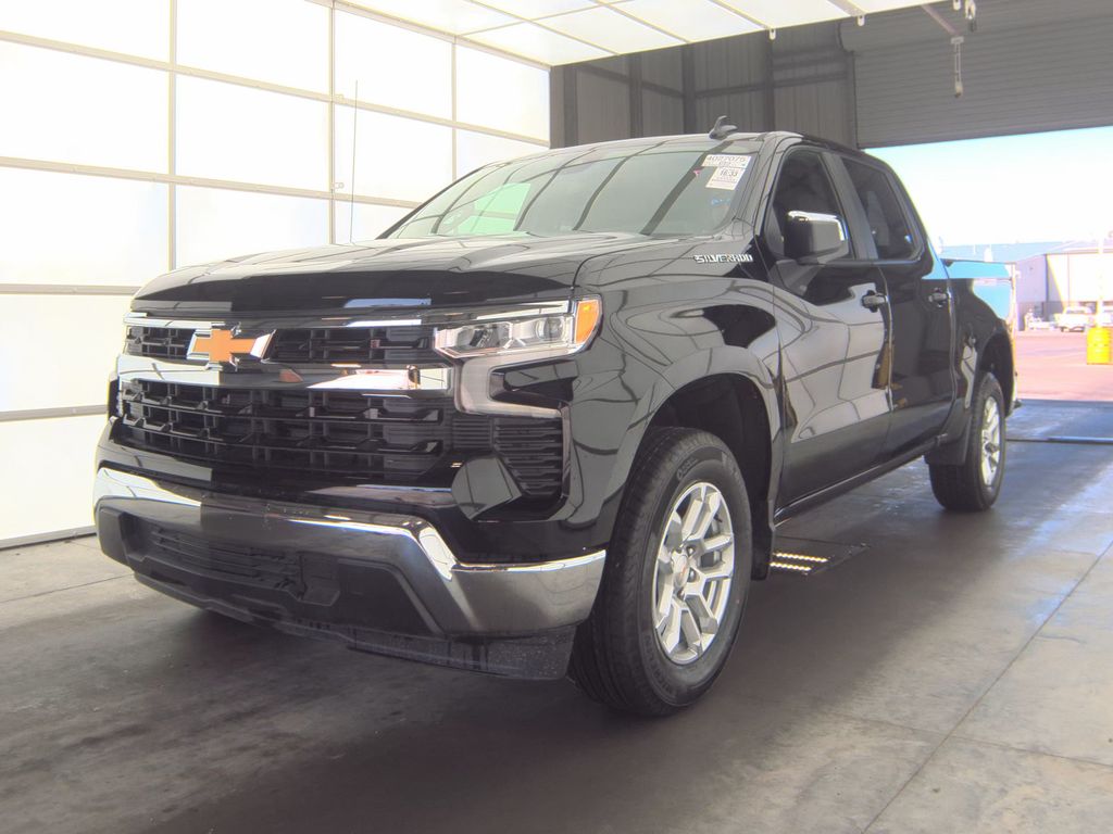 2026 Chevrolet Silverado 1500 LT photo
