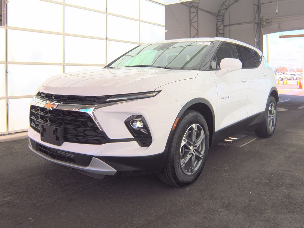 2025 Chevrolet Blazer 2LT photo