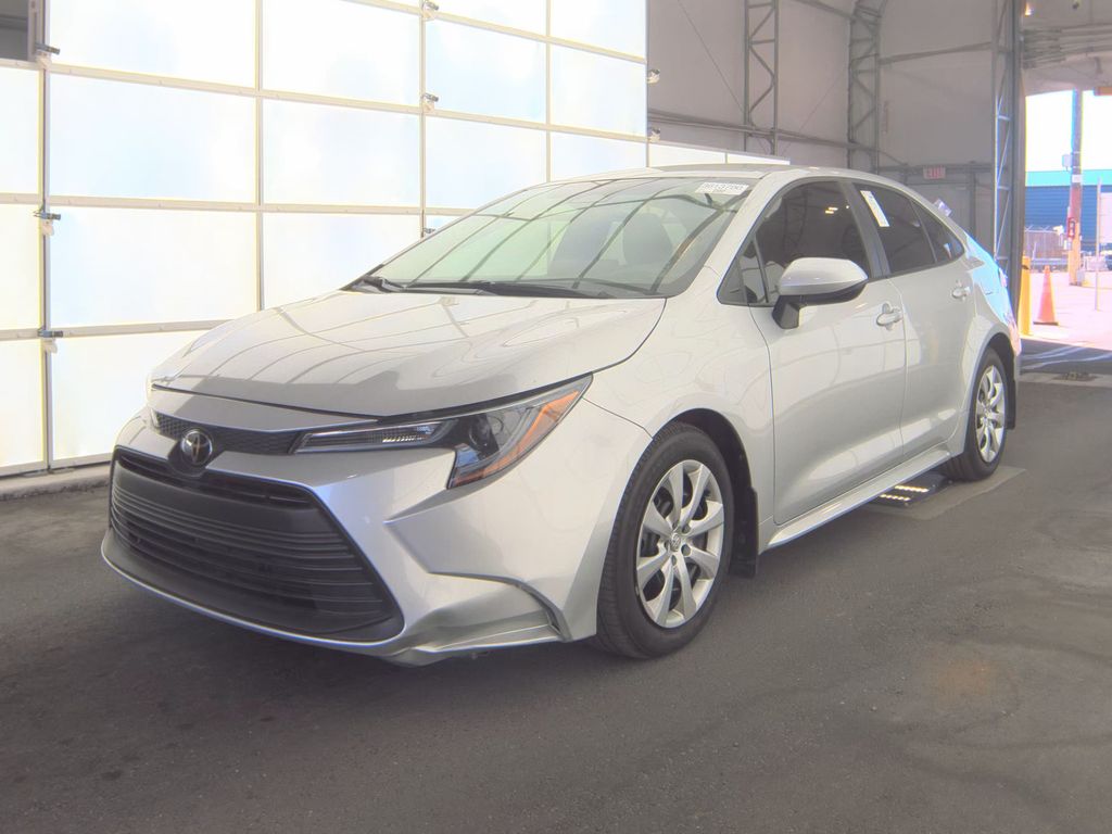 2025 Toyota Corolla LE photo