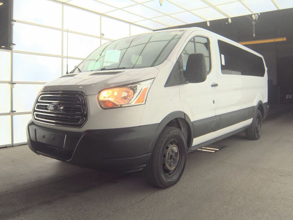 2017 Ford Transit 350 XLT photo