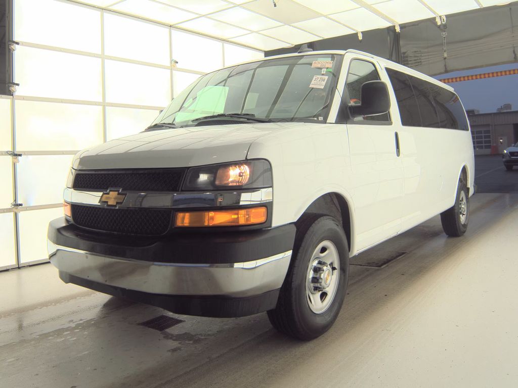 2025 Chevrolet 3500 LT photo