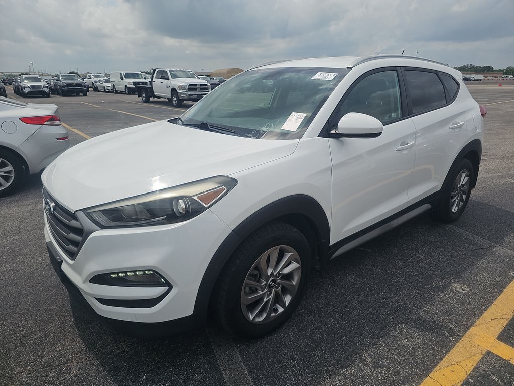 2017 Hyundai Tucson SE photo
