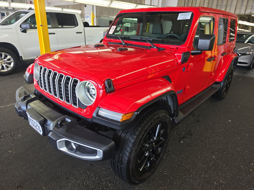 2025 Jeep Wrangler Sahara photo