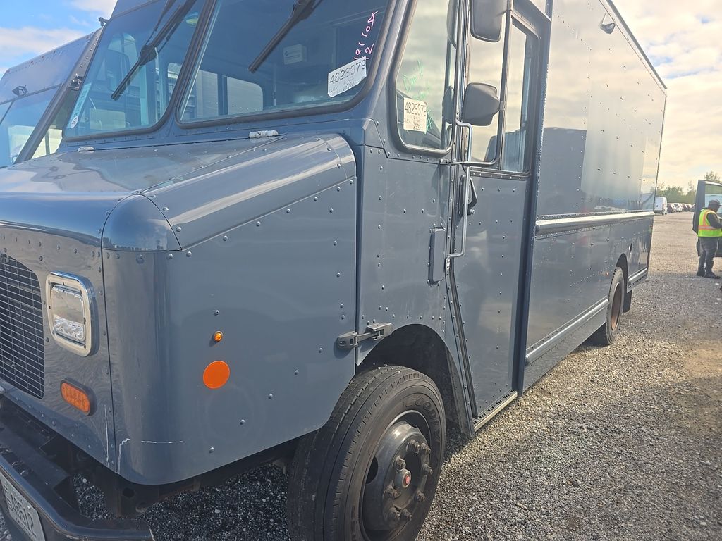 2020 Freightliner Chassis photo