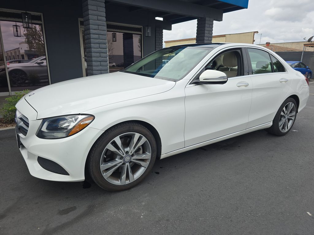 2016 Mercedes-Benz C-Class C300 photo