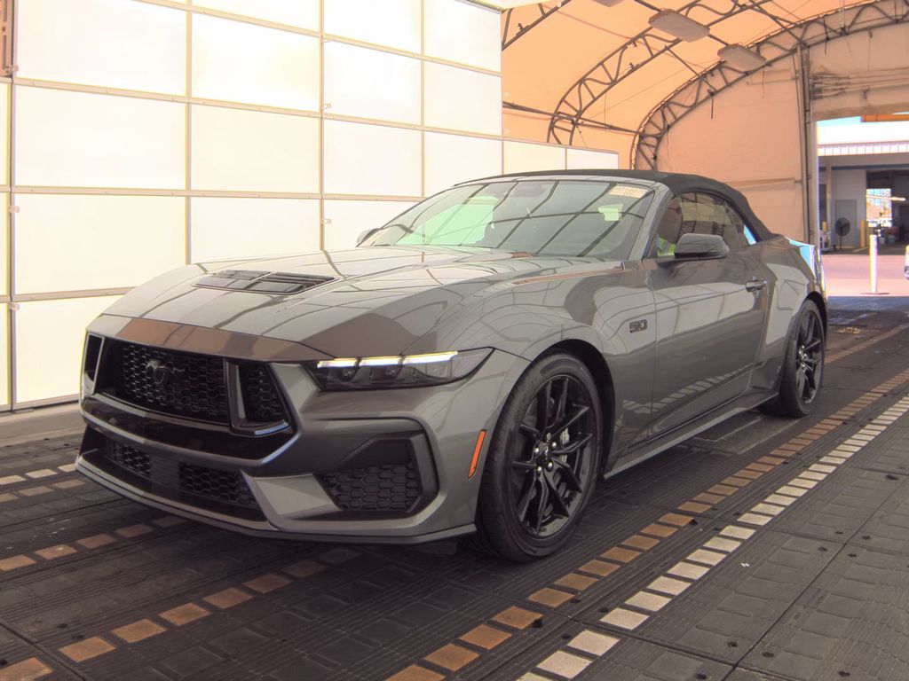 2025 Ford Mustang GT Premium photo