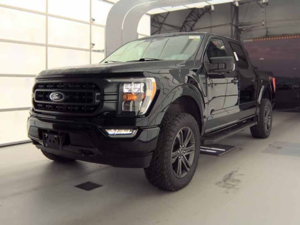 2021 Ford F-150 XLT photo