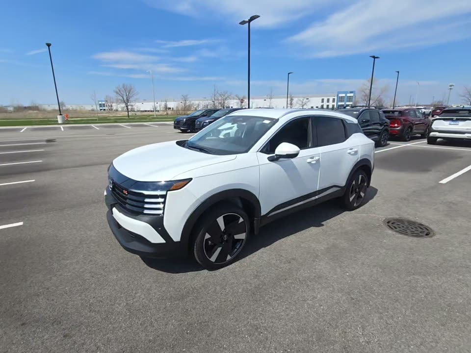 2025 Nissan Kicks SR photo