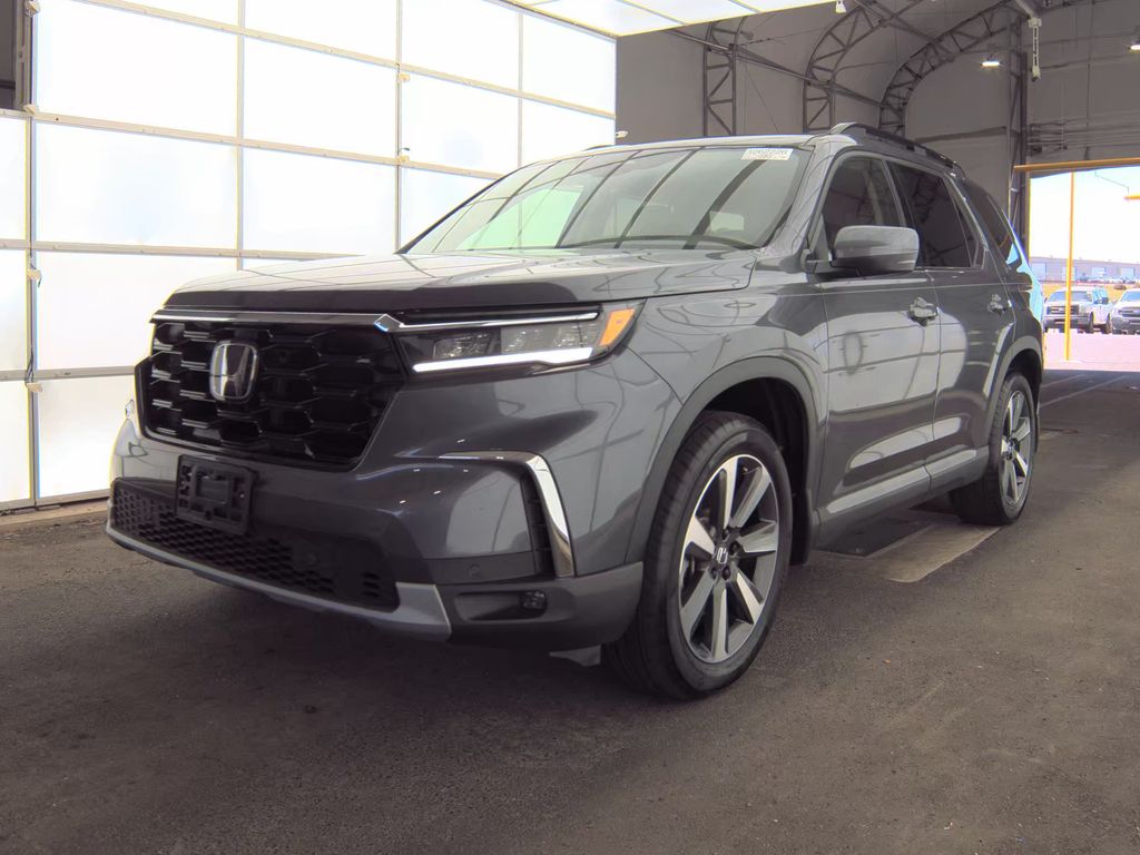 2025 Honda Pilot Touring photo