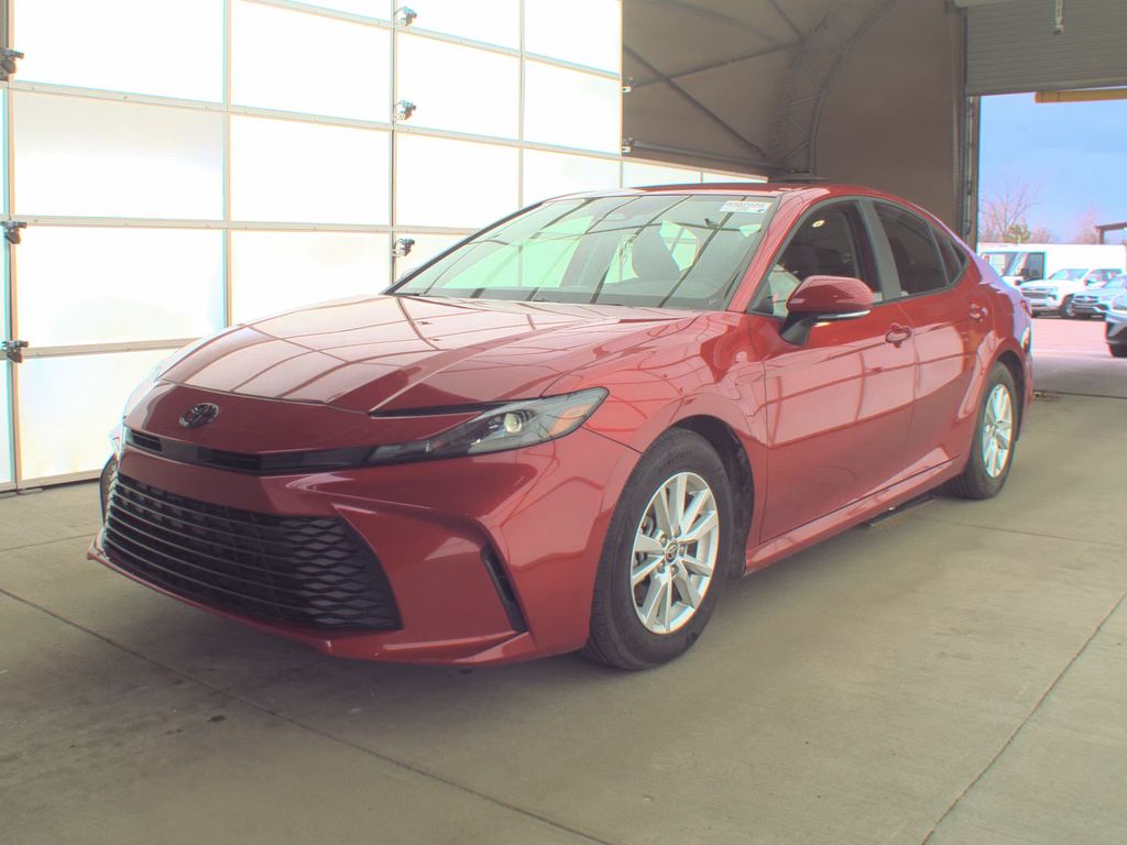 2025 Toyota Camry LE photo