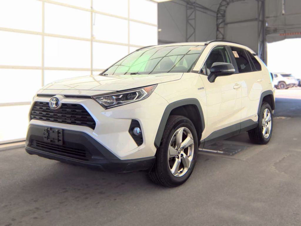 2021 Toyota RAV4 XLE Premiu photo