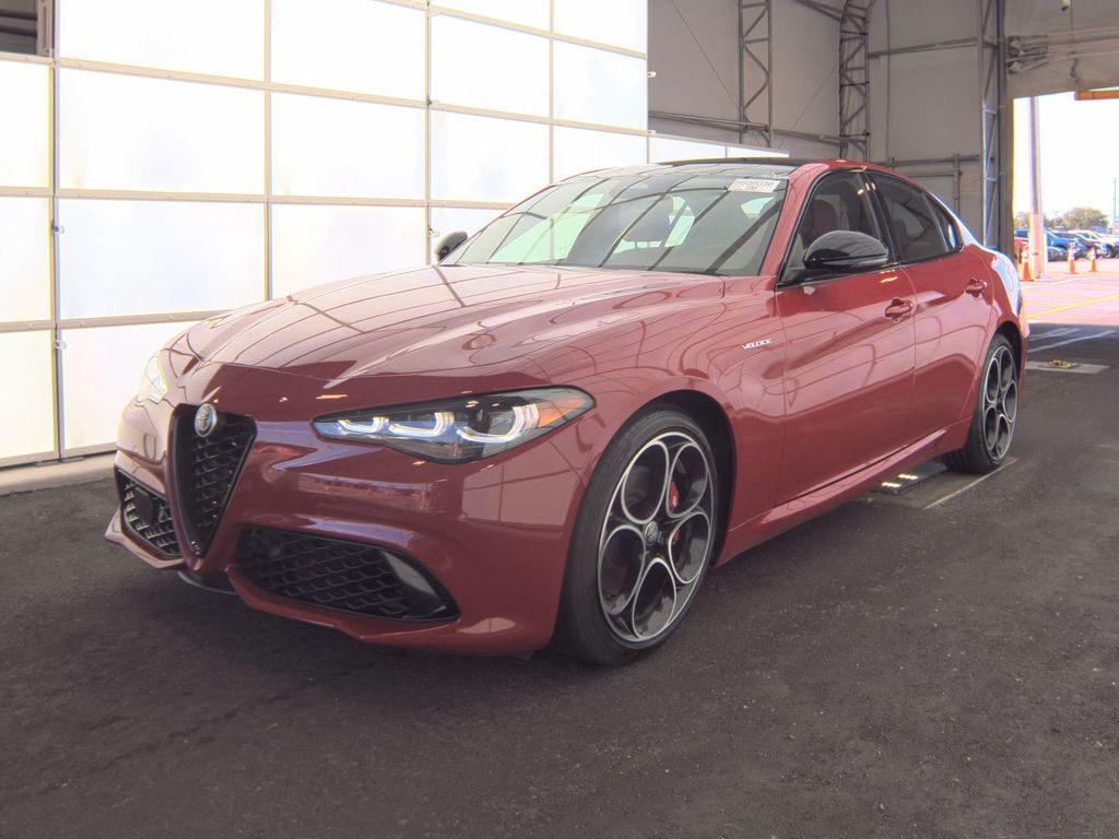 2025 Alfa Romeo Giulia photo