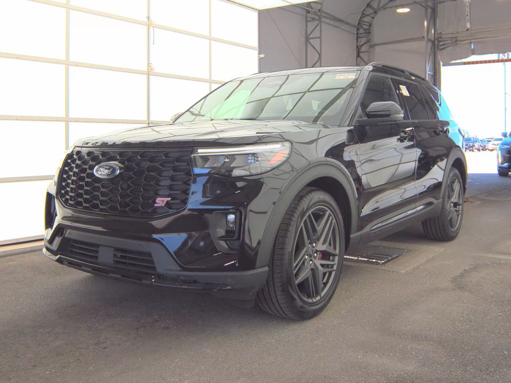 2025 Ford Explorer ST photo