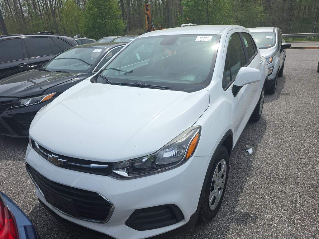 2017 Chevrolet Trax LS photo