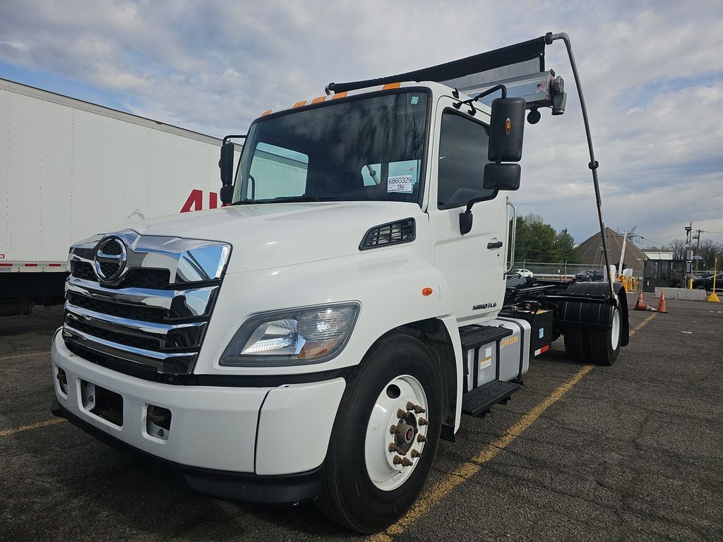 2023 Hino Rollback photo