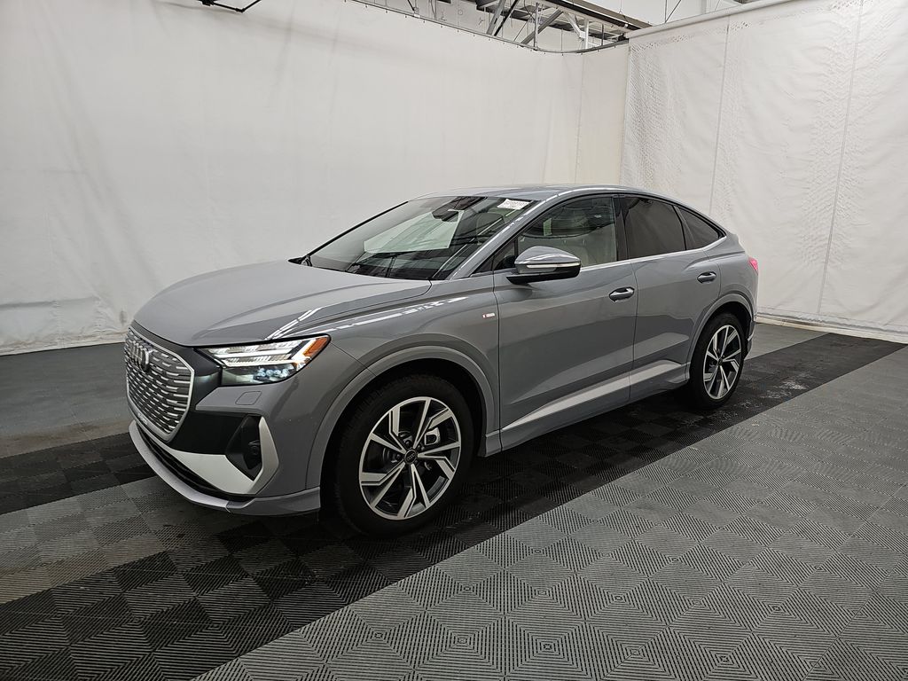 2025 Audi Q4 E Tron Prestige photo