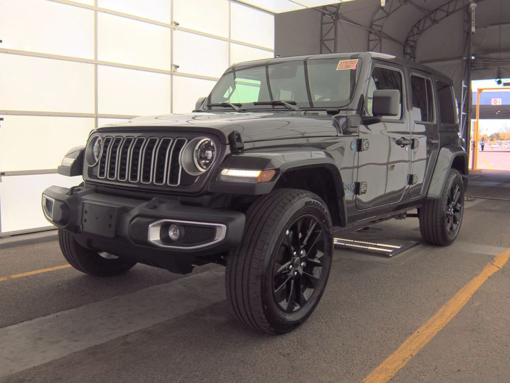 2025 Jeep Wrangler Sahara photo