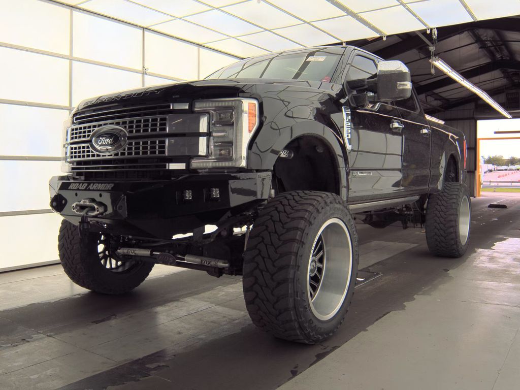 2017 Ford F-250 Platinum photo