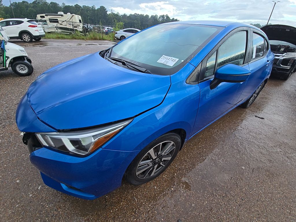 2021 Nissan Versa SV photo