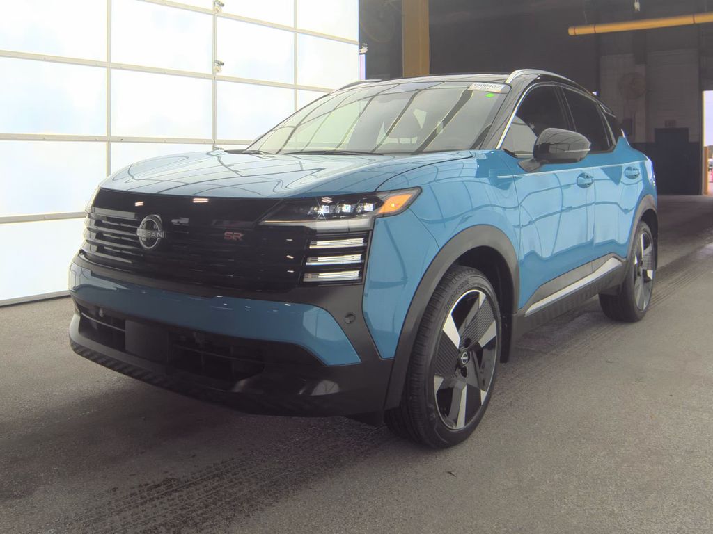 2025 Nissan Kicks SR photo