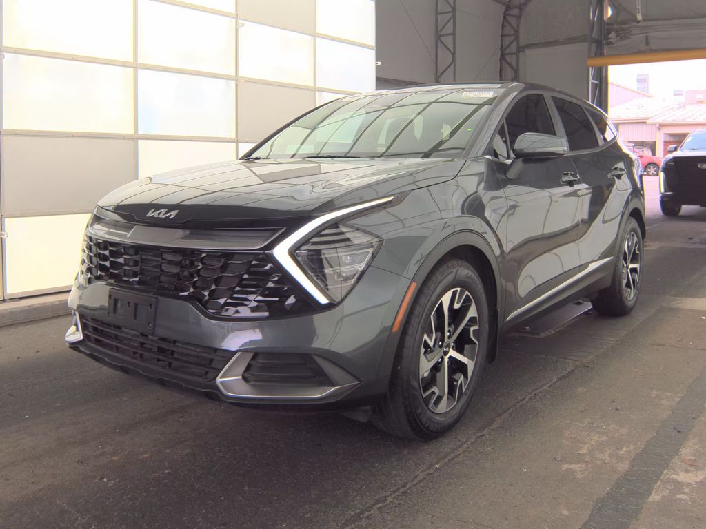 2025 Kia Sportage EX photo