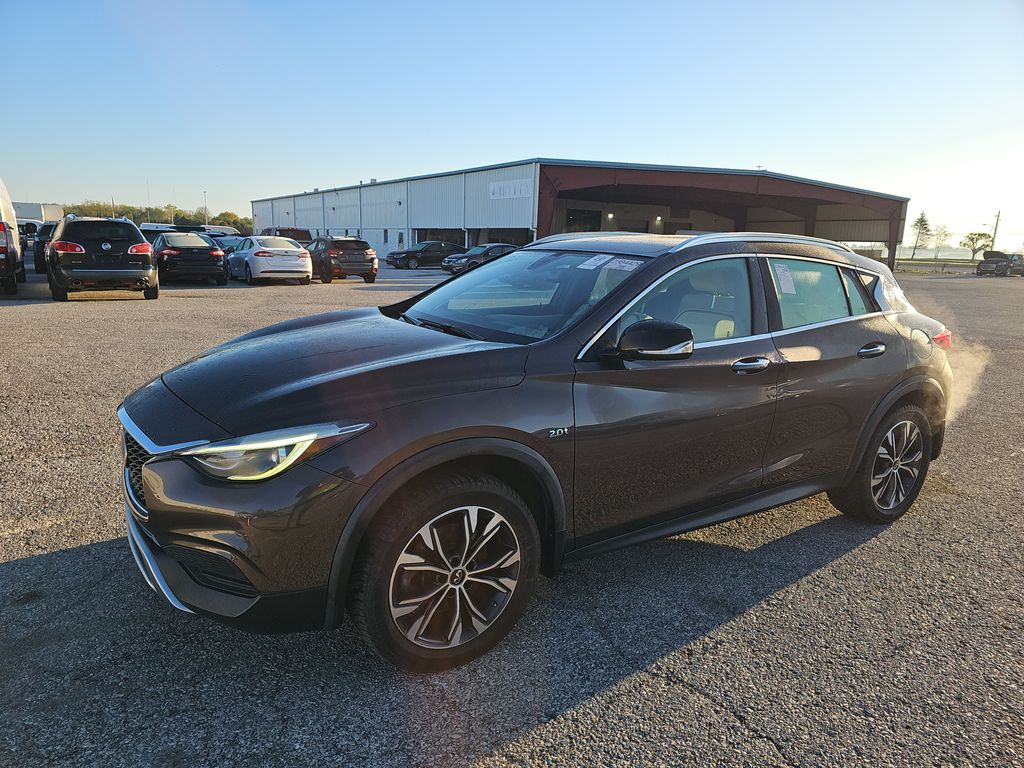 2019 INFINITI QX30 Luxe photo