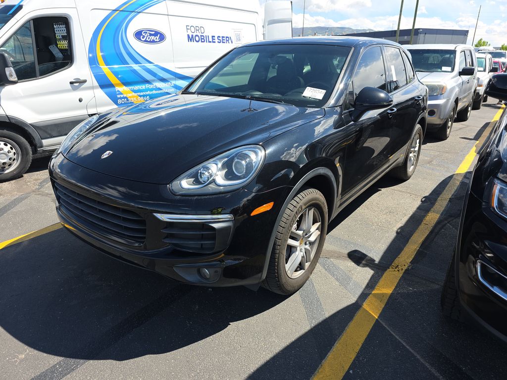 2016 Porsche Cayenne photo