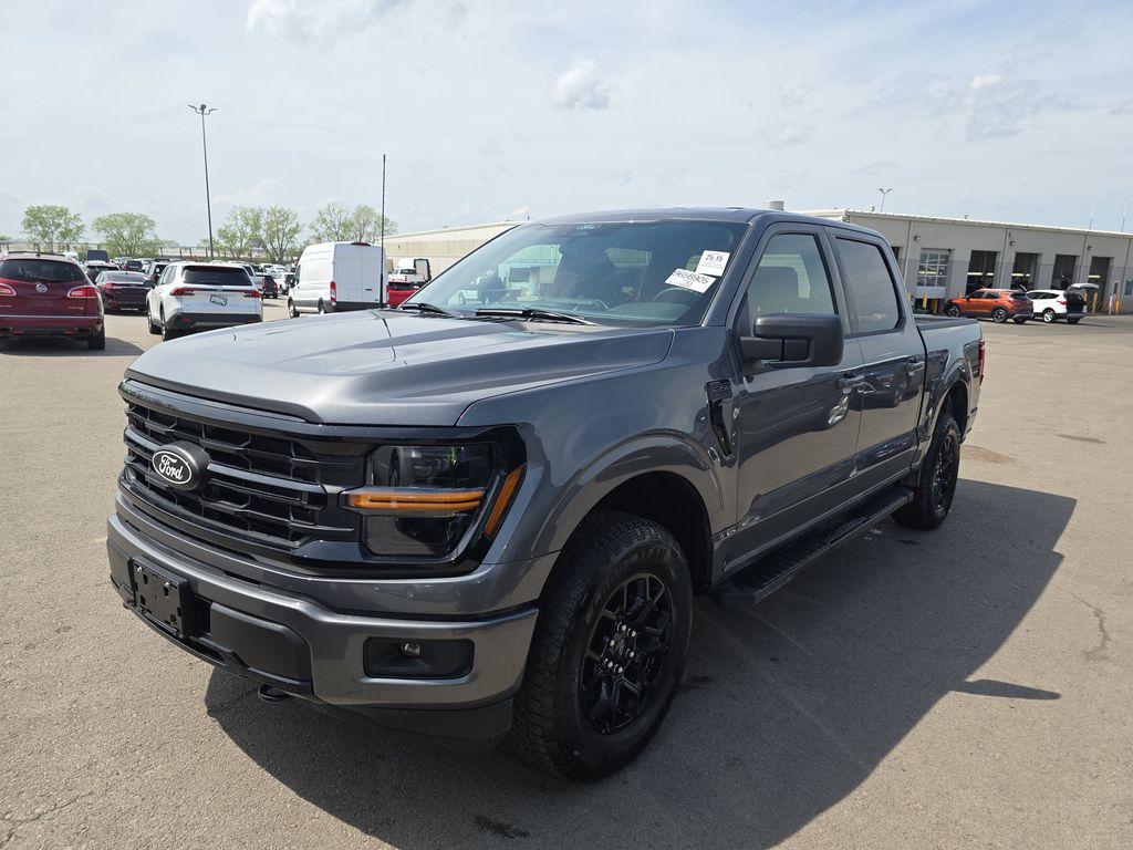 2025 Ford F-150 XLT photo