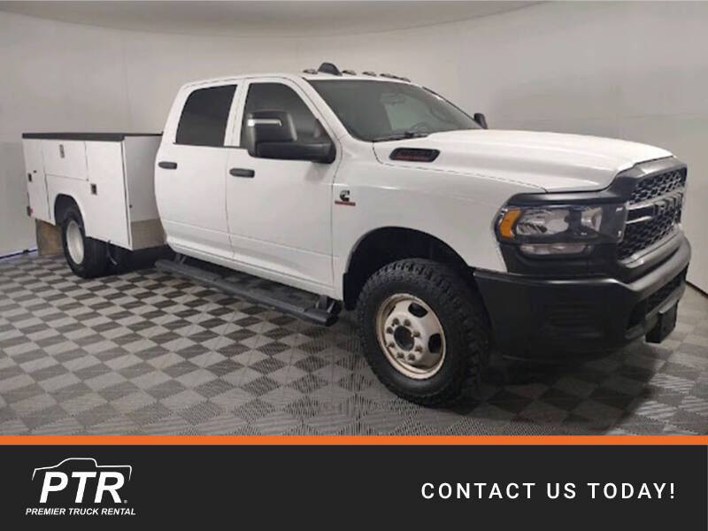 2024 Ram 3500 Tradesman 4X4 4DR Crew CAB 172.4 IN. WB DRW Chassis photo