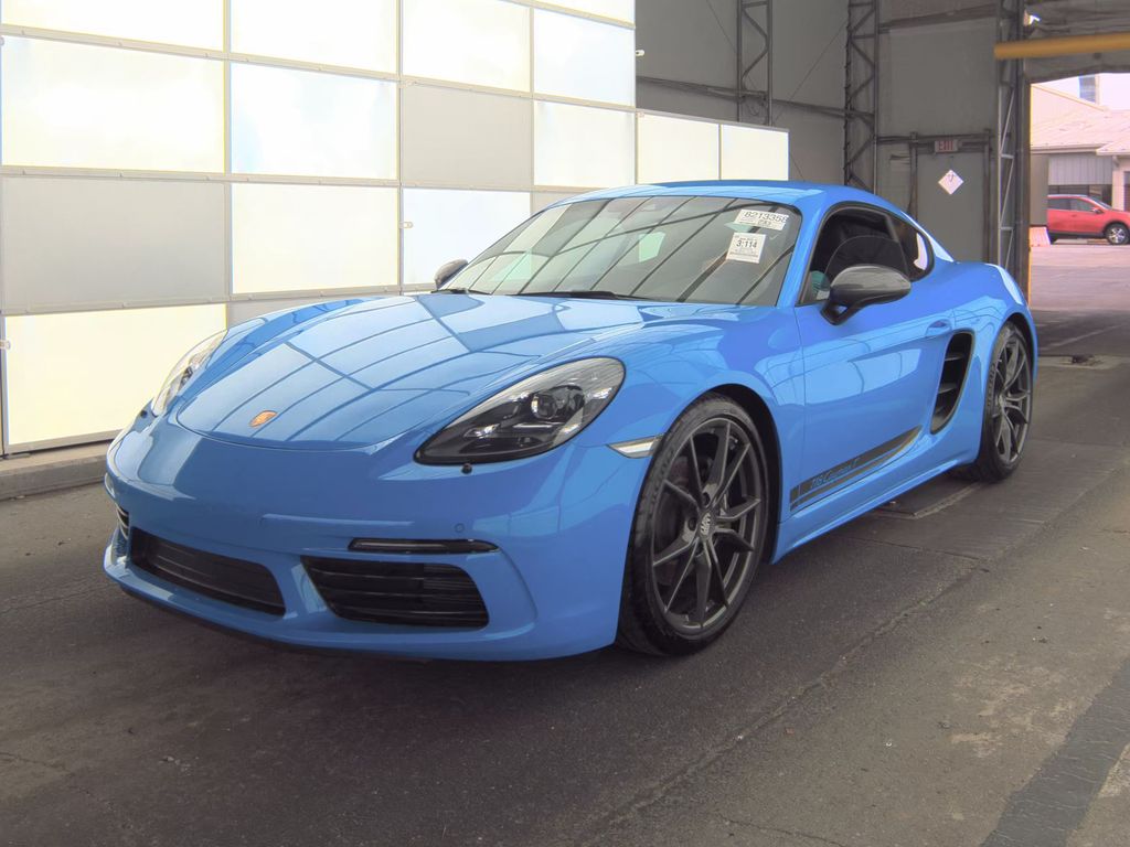 2023 Porsche 718 Cayman T photo